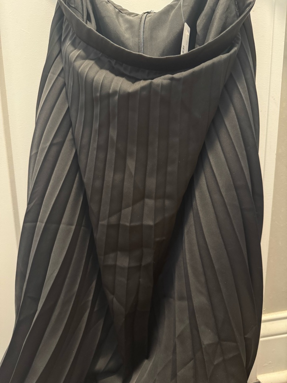 J.Crew Black Pleated Midi Skirt NWT Size 6 Classic A-Line - Picture 3 of 3